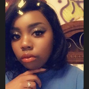 Meet your Posher, Cece